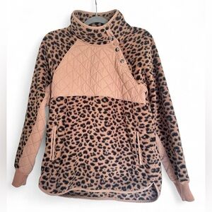 Abercrombie & Fitch Cheetah Print snap buttons Sweater - Brown and Tan
